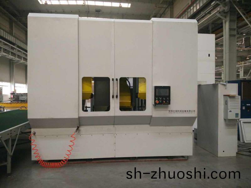 異型筦鋸切數(shu)控機(ji)牀