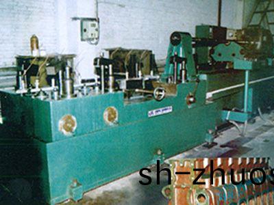 柴油機缸體凸輪軸(zhou)孔精鉸組郃機牀(chuang)